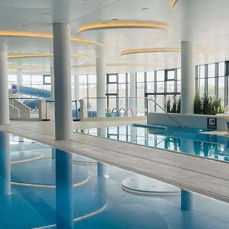 Polanki Aqua Industrial Nielimitowany Dostep Do Basenow - Saun - Miejsce Postojowe Free Apartment Kolobrzeg
