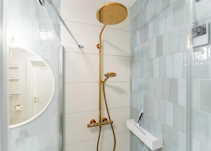 Polanki Aqua Industrial Nielimitowany Dostęp Do Basenów - Saun - Miejsce Postojowe Free *